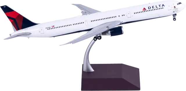 G2DAL1444F Geminijets Boeing 767-400