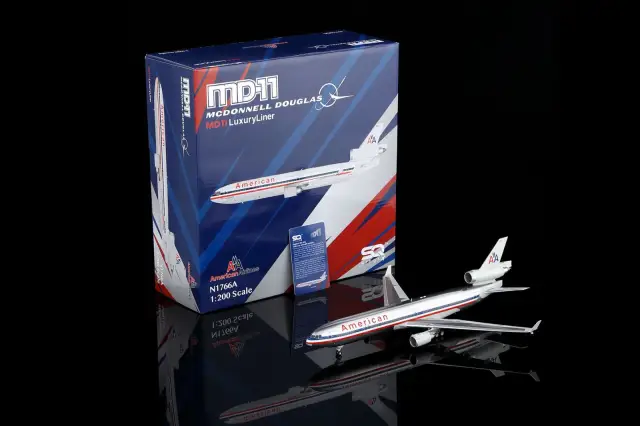 L2227 SQ Wings McDonnell Douglas MD-11