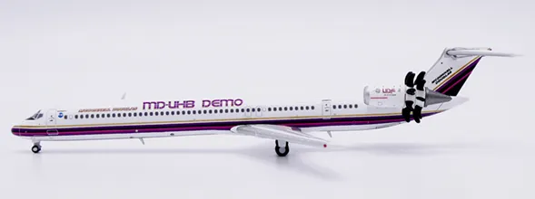 XX40767 JCwings Boeing 737-800