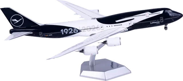 L2355 SQ Wings Boeing 747-8