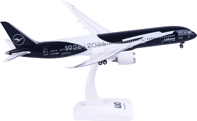 LW200DLH033 Hogan Boeing 787-9