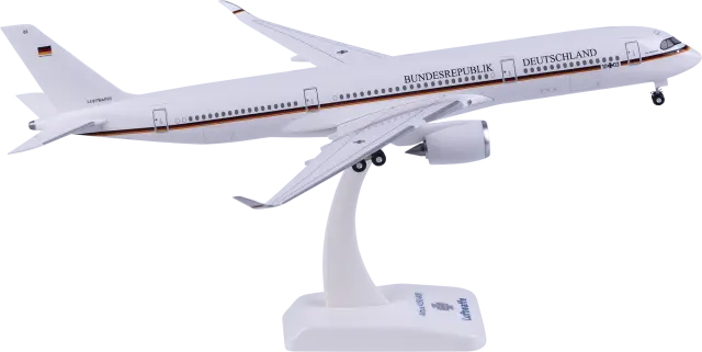 LW200GAF001 Hogan Airbus A350-900
