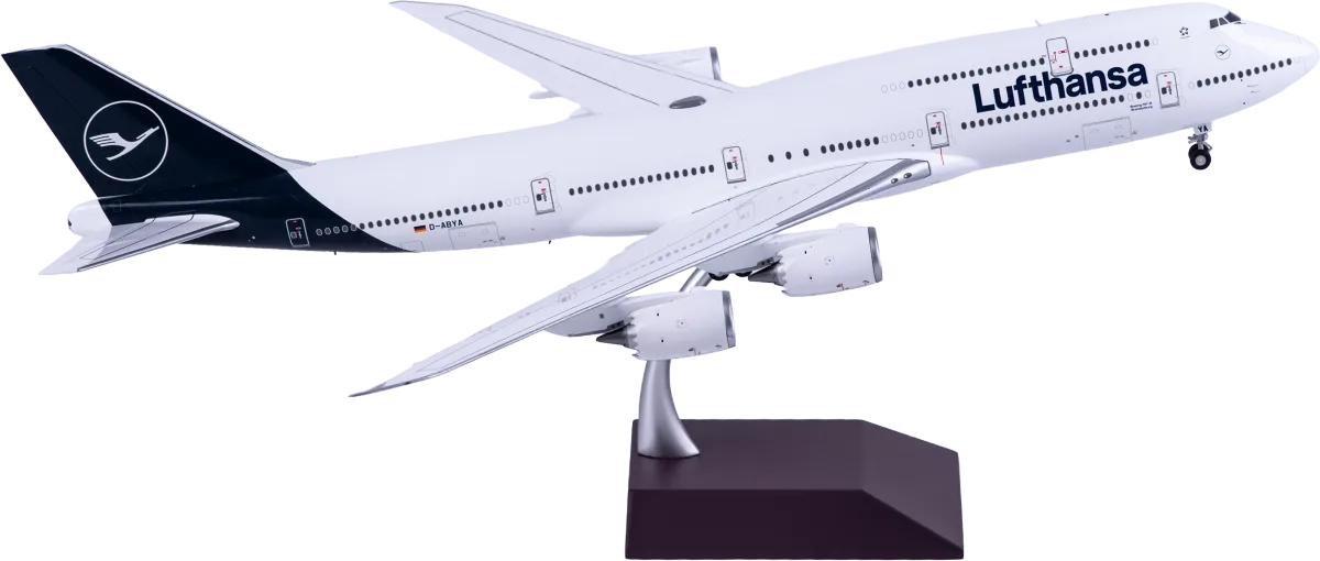 G2DLH1242 Geminijets Boeing 747-8 飞机模型