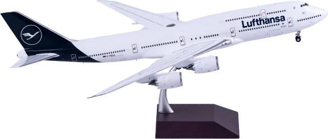 G2DLH1242 Geminijets Boeing 747-8 飞机模型